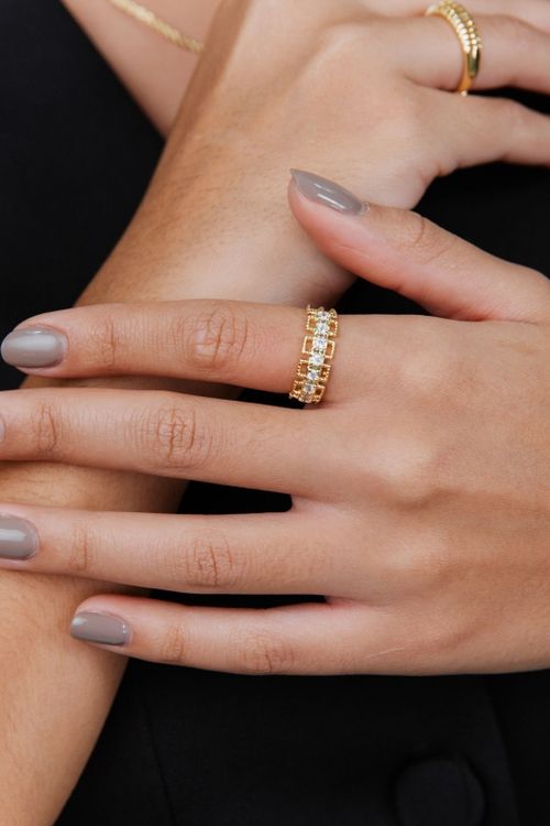 Anel Vazado Trabalhado com Zircônias