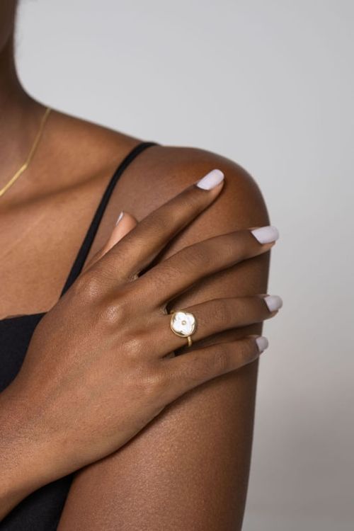 Anel Ajustável Trevo Madreperola