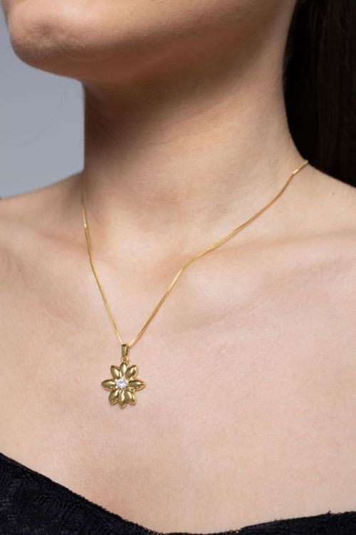 Colar Flor com Zircônia