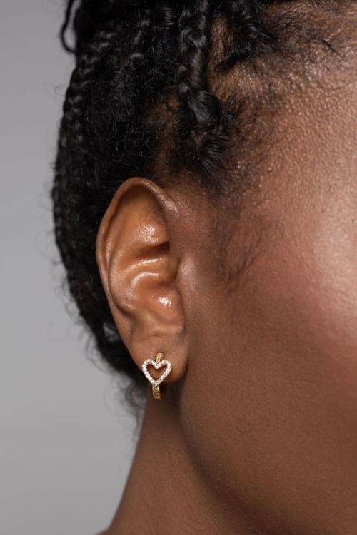 Brinco Argola Click Coração Cravejado