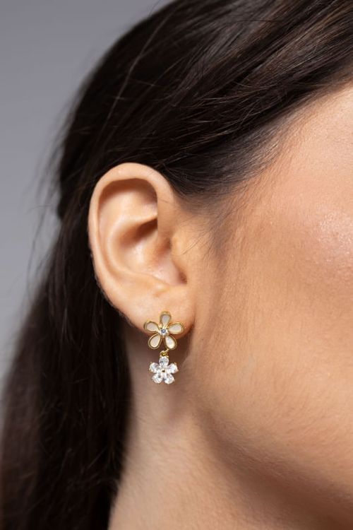 Brinco Flor Madrepérola E Zircônias