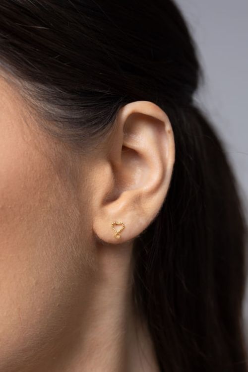 Brinco Pequeno Coração Texturizado