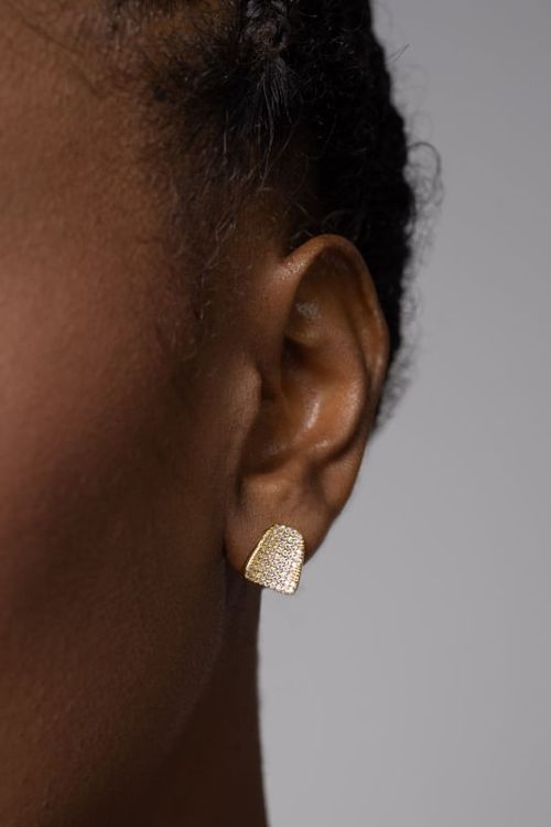 Brinco Cravejado Em Micro Zircônias