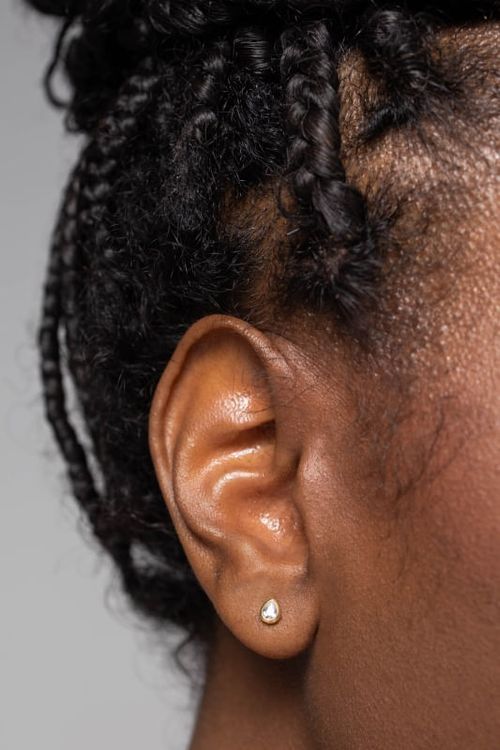 Brinco Gota Ponto De Luz Pequena