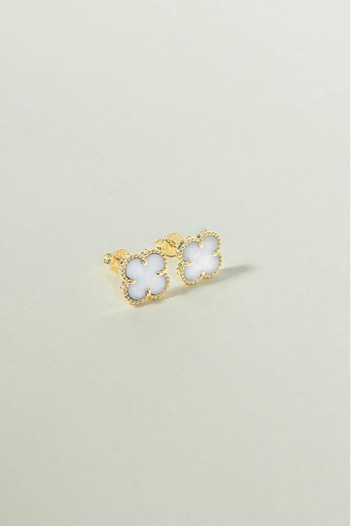 Brinco Trevo Madreperola