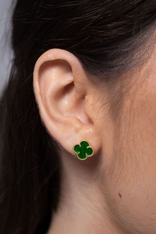 Brinco Trevo Madreperola Verde