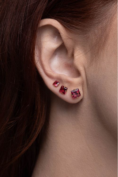 Trio De Brincos Pedras Vermelhas