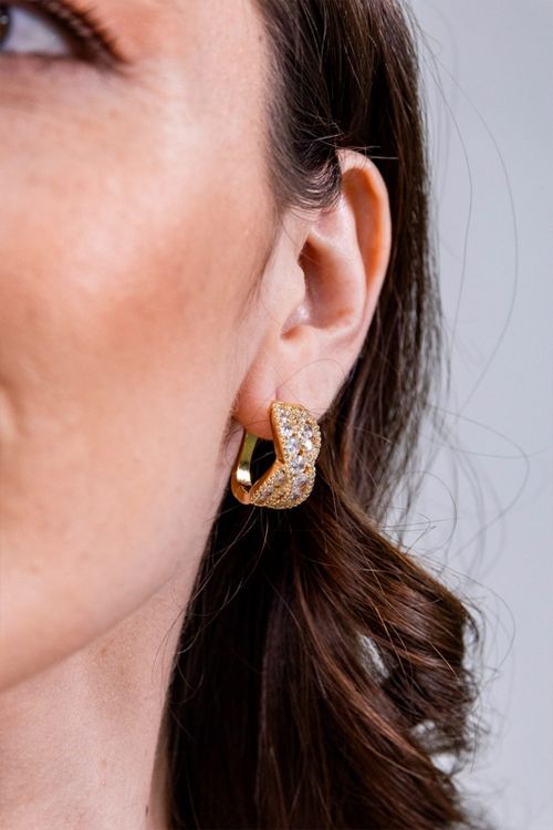 Brinco Argola Click Linhas Cravejadas E Zircônias