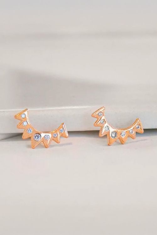 Brinco Meio Sol Com Detalhes Em Cristal