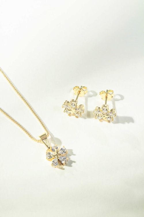 Conjunto Flor Em Zircônias