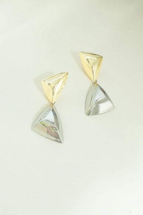 Brinco Duas Cores Assimétrico