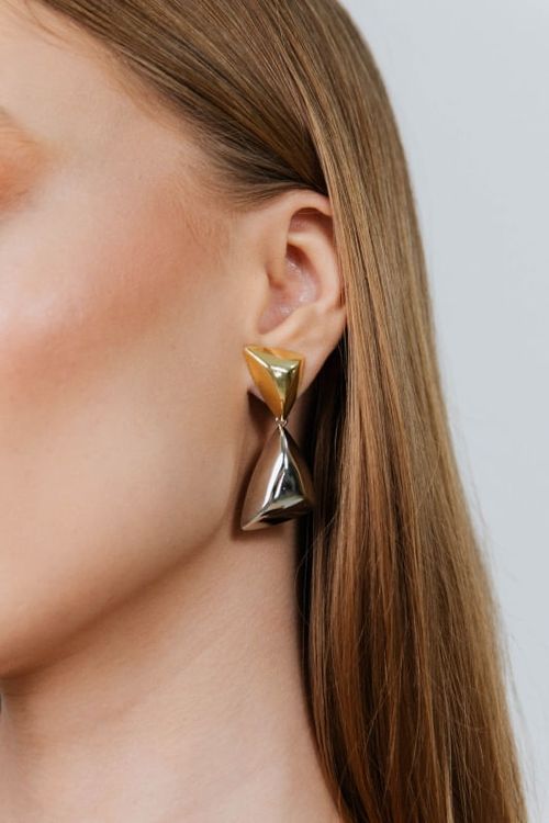 Brinco Duas Cores Assimétrico