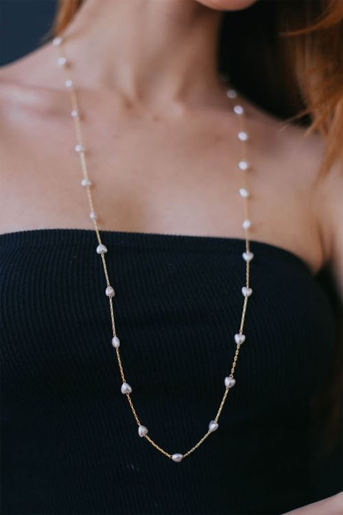 Colar Longo Com Pérolas Coração