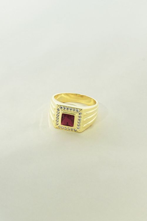 Anel Cravejado Vermelho Com Zircônias