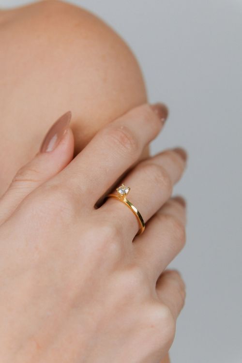 Anel Ponto de Luz Solitário