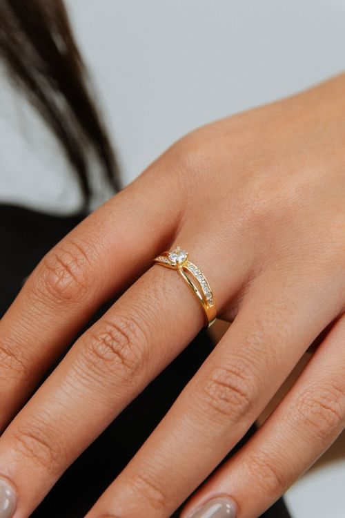 Anel Solitário Cravejado