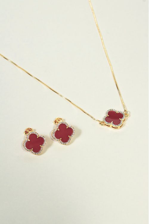 Conjunto Trevo Vermelho